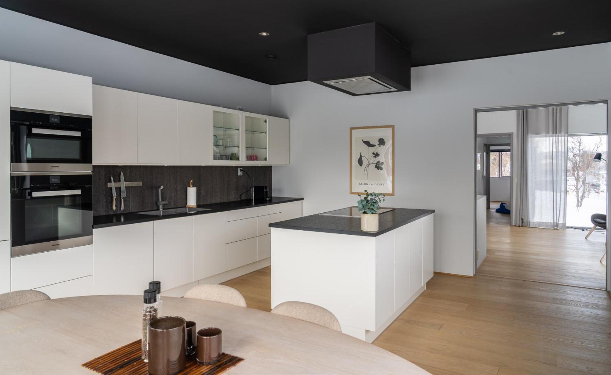 North Estate City House *